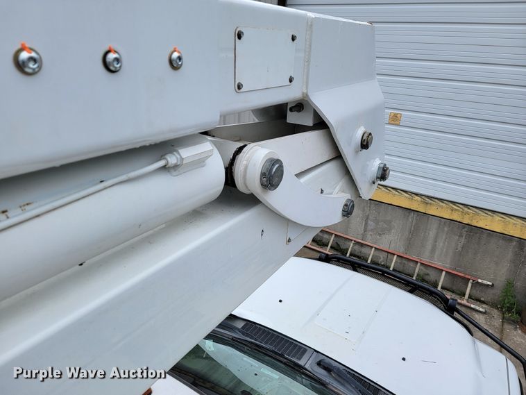 image for item JL9425 2008 Ford F550 Super Duty  bucket truck