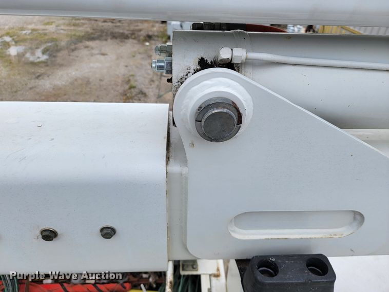 image for item JL9425 2008 Ford F550 Super Duty  bucket truck