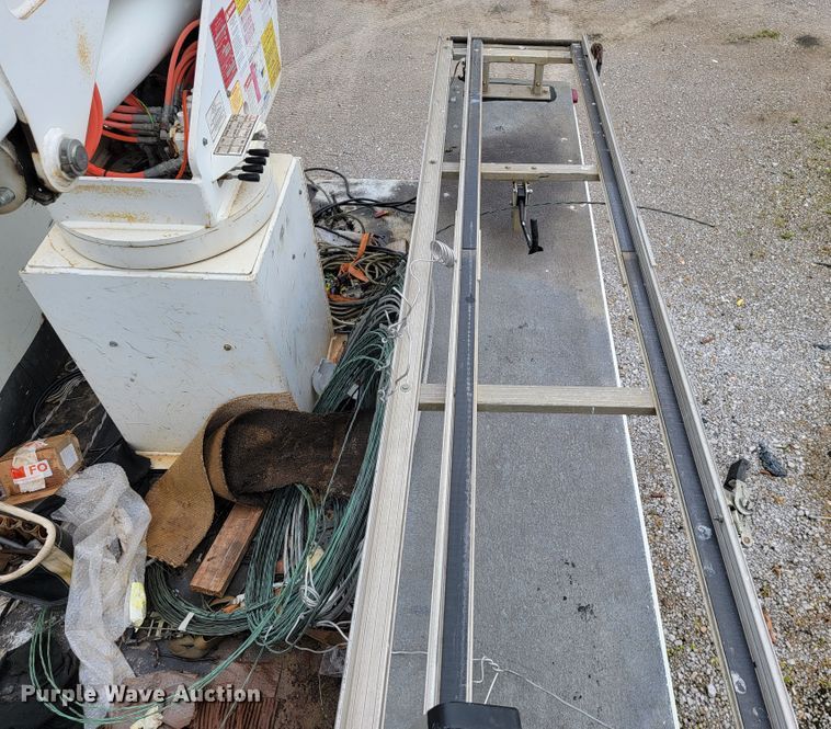 image for item JL9425 2008 Ford F550 Super Duty  bucket truck