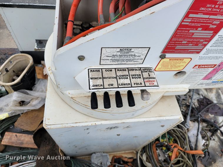 image for item JL9425 2008 Ford F550 Super Duty  bucket truck