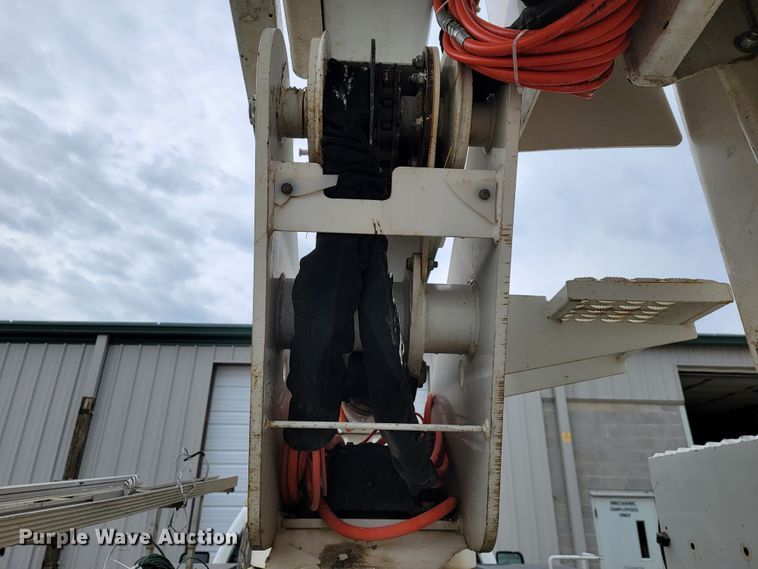 image for item JL9425 2008 Ford F550 Super Duty  bucket truck