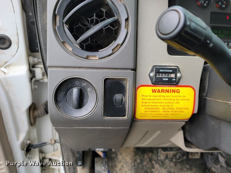 image for item JL9425 2008 Ford F550 Super Duty  bucket truck