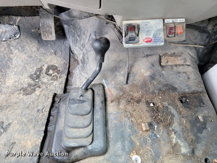 image for item JL9425 2008 Ford F550 Super Duty  bucket truck