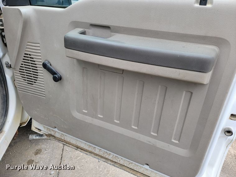 image for item JL9425 2008 Ford F550 Super Duty  bucket truck