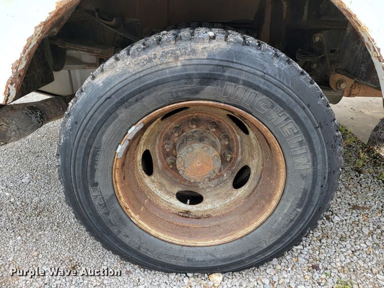 image for item JL9425 2008 Ford F550 Super Duty  bucket truck