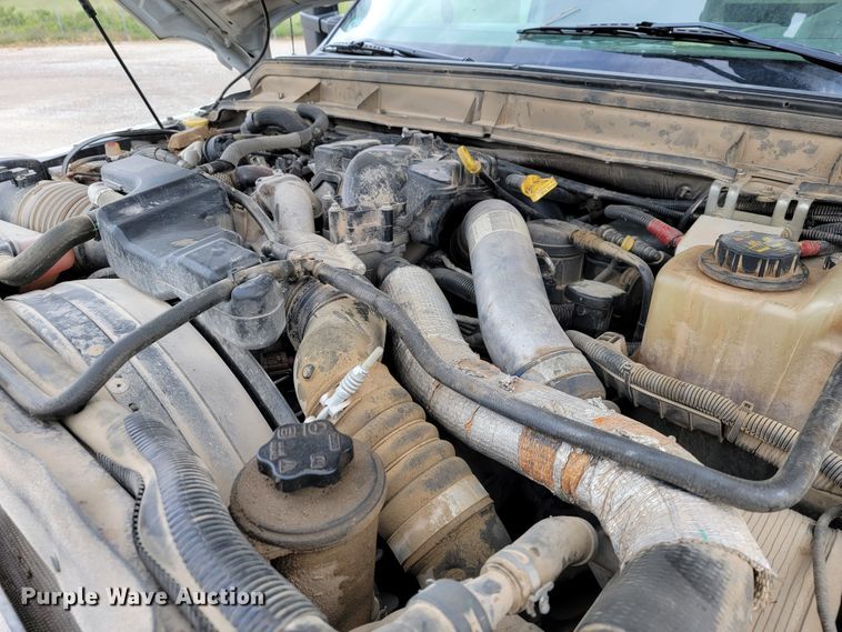 image for item JL9426 2015 Ford F550 Super Duty  bucket truck