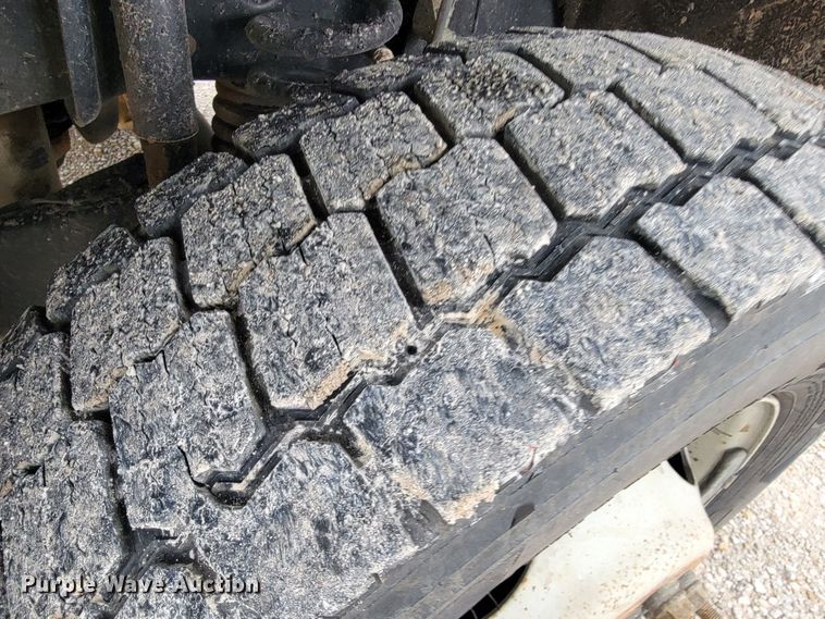 image for item JL9426 2015 Ford F550 Super Duty  bucket truck