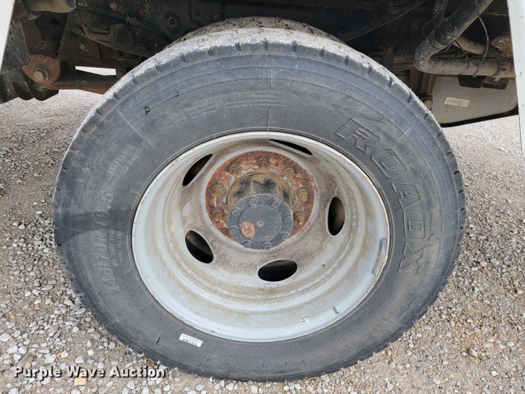 image for item JL9426 2015 Ford F550 Super Duty  bucket truck