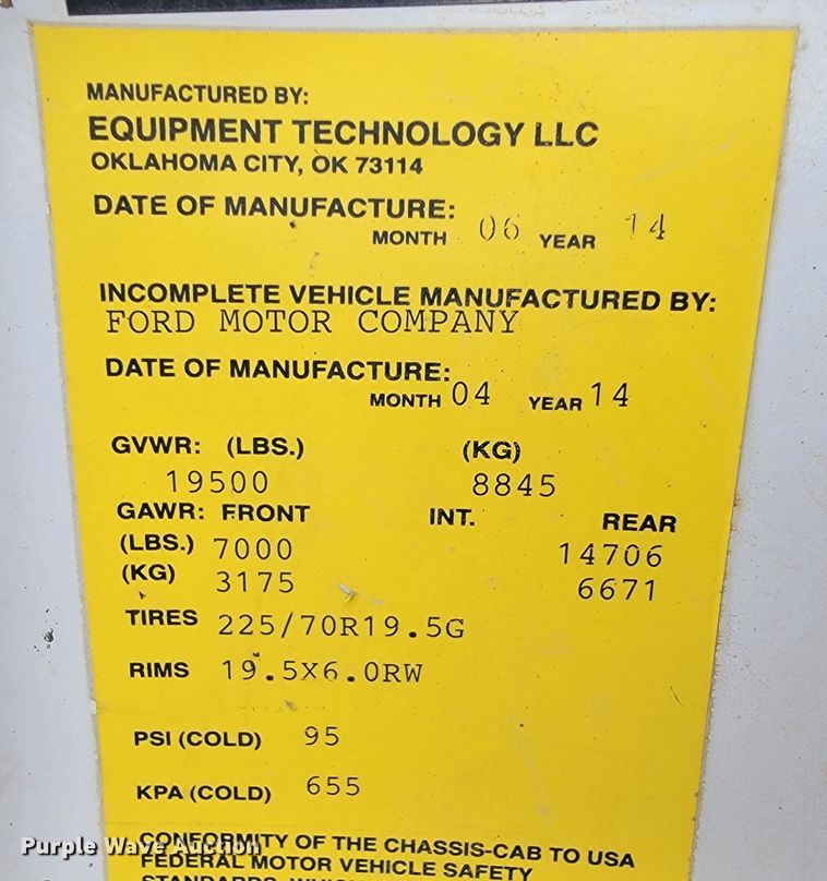 image for item JL9426 2015 Ford F550 Super Duty  bucket truck