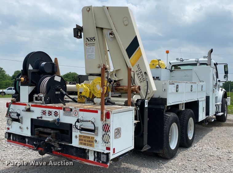 image for item JU9233 2008 Freightliner Business Class M2  crane truck