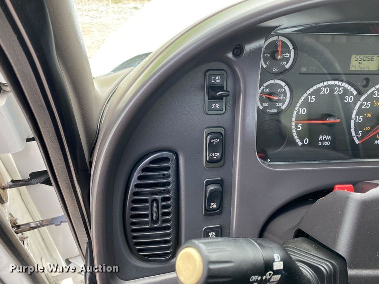 image for item JU9233 2008 Freightliner Business Class M2  crane truck