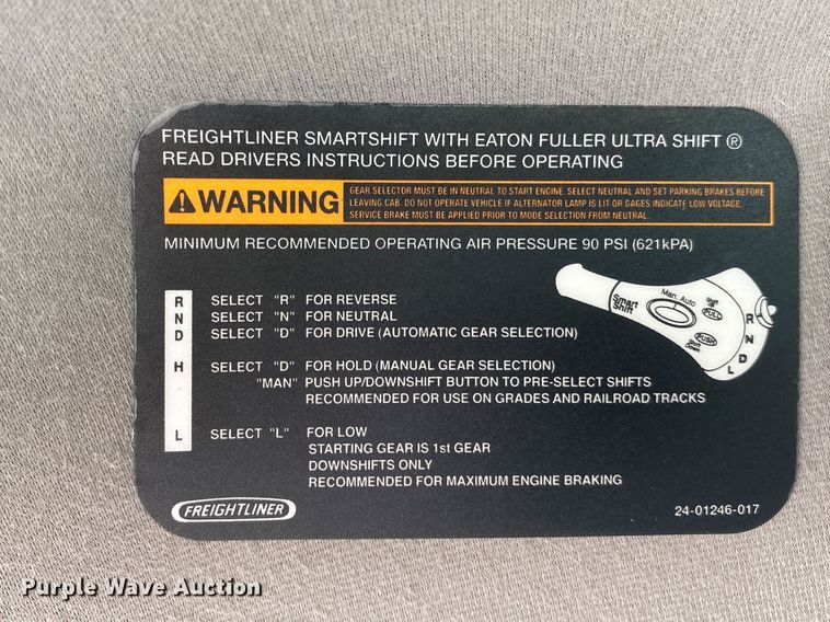 image for item JU9233 2008 Freightliner Business Class M2  crane truck