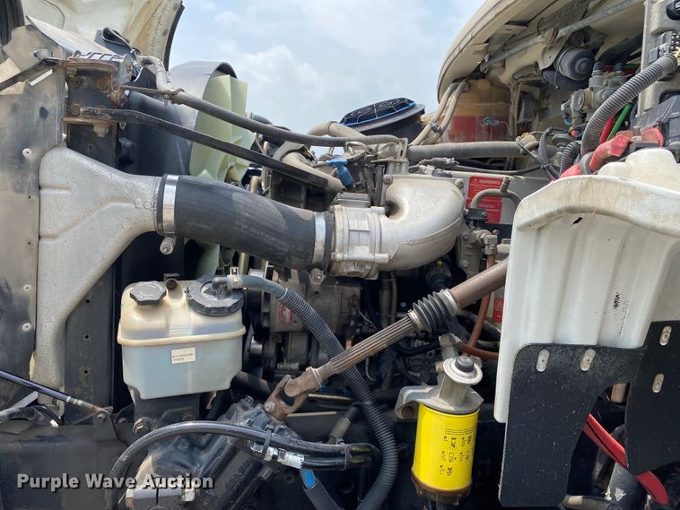 image for item JU9233 2008 Freightliner Business Class M2  crane truck