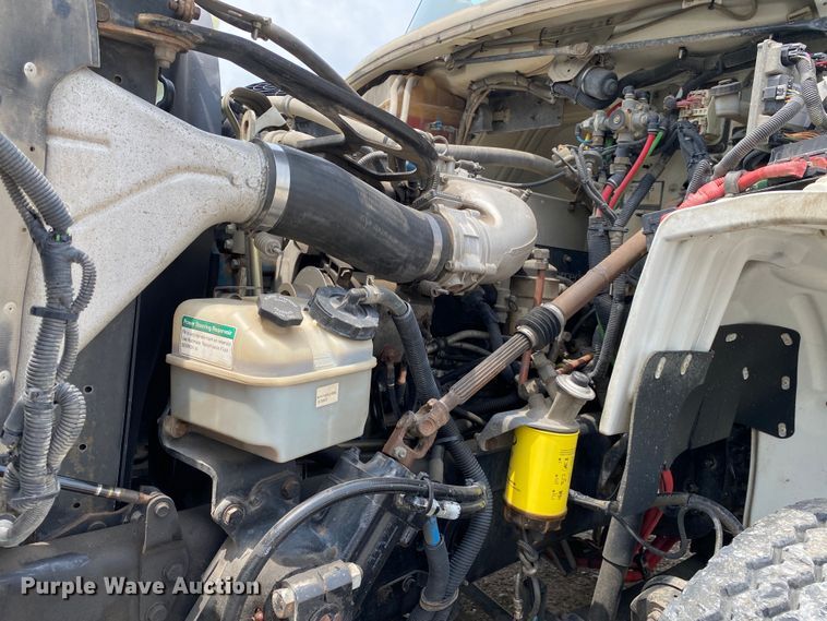 image for item JU9233 2008 Freightliner Business Class M2  crane truck