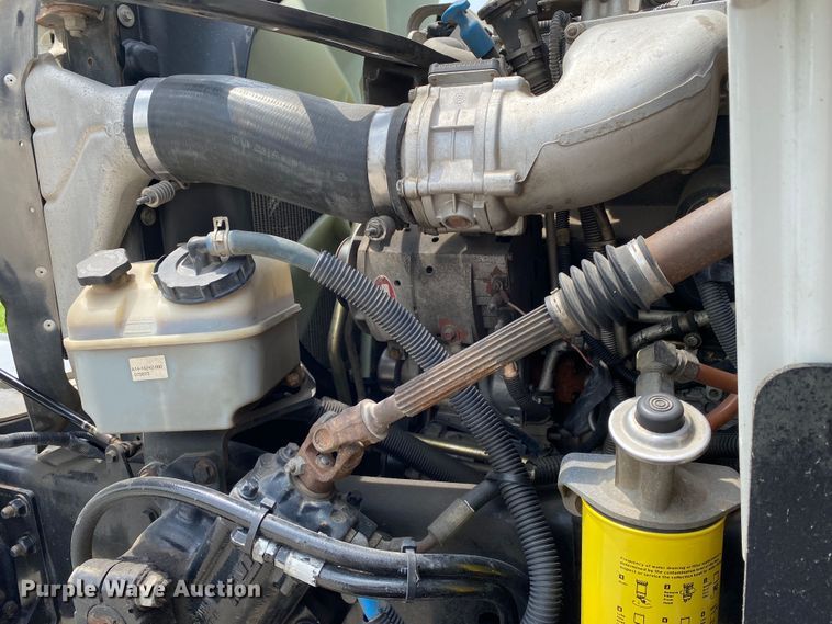 image for item JU9233 2008 Freightliner Business Class M2  crane truck