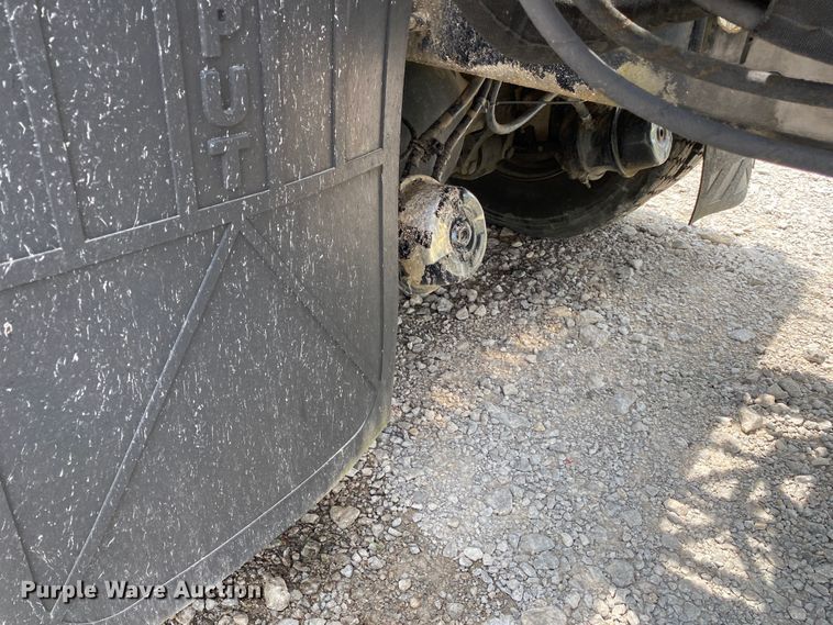 image for item JU9233 2008 Freightliner Business Class M2  crane truck