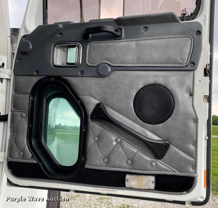 image for item JU9235 2011 Western Star 4900FA  crane truck