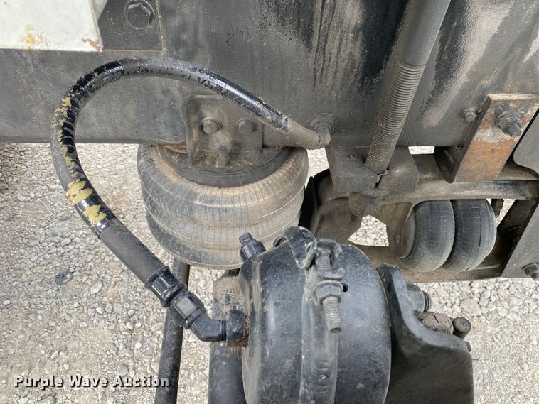 image for item JU9235 2011 Western Star 4900FA  crane truck