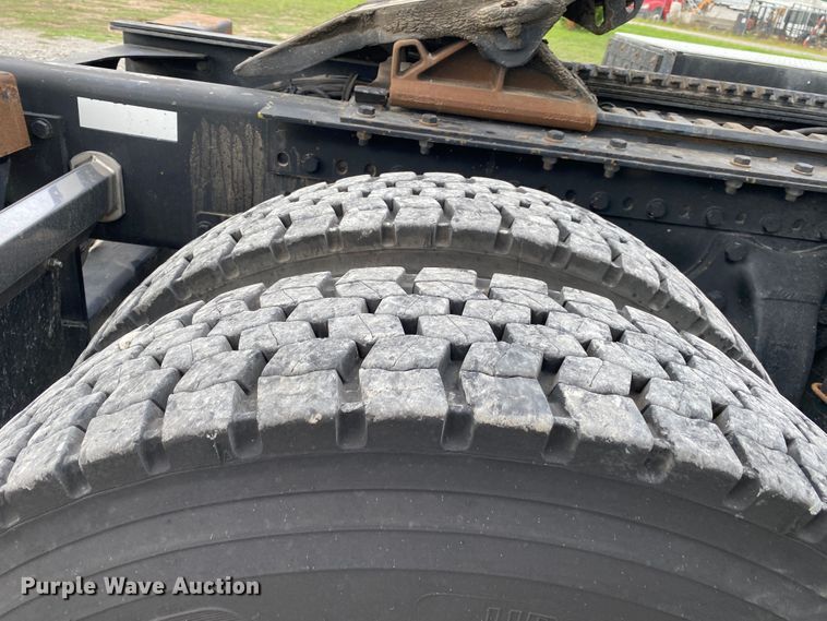 image for item JU9235 2011 Western Star 4900FA  crane truck