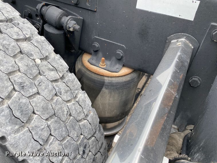 image for item JU9235 2011 Western Star 4900FA  crane truck