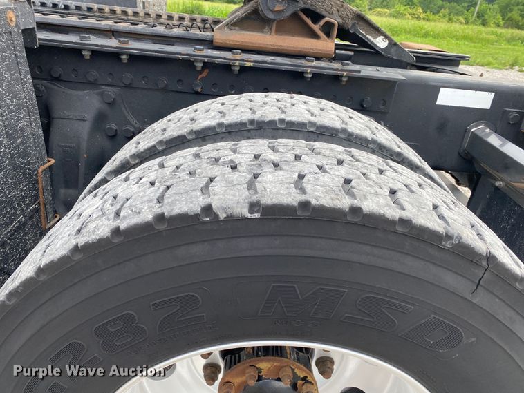 image for item JU9235 2011 Western Star 4900FA  crane truck