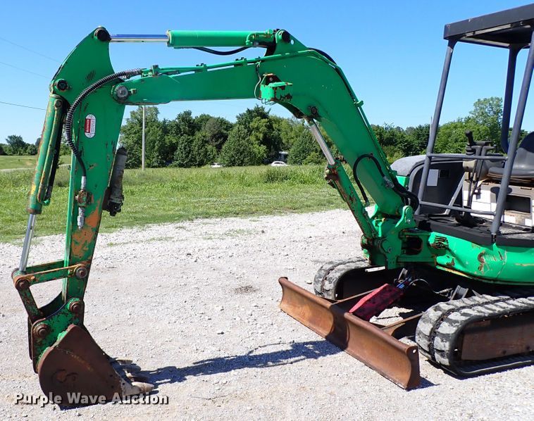 image for item JU9241 2004 Case CX31  mini excavator