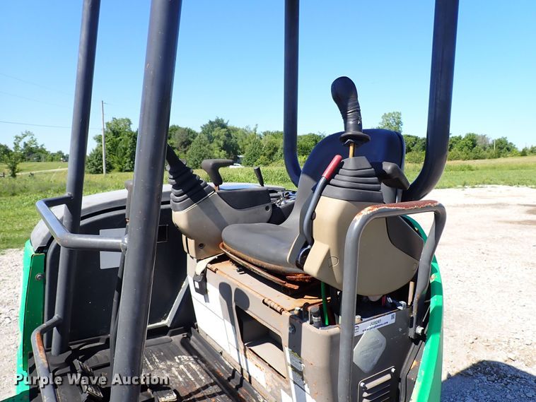 image for item JU9241 2004 Case CX31  mini excavator