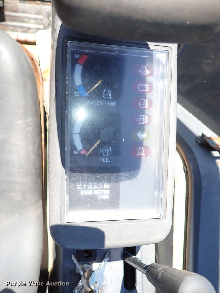 image for item JU9241 2004 Case CX31  mini excavator