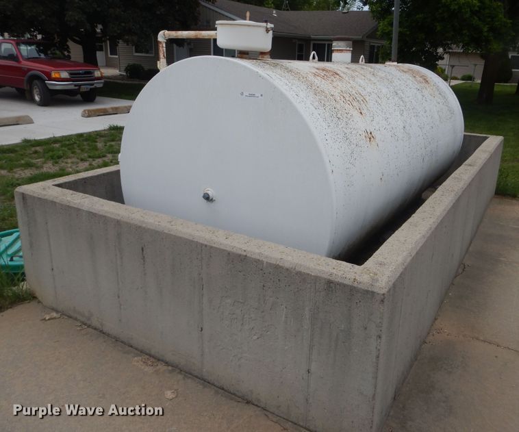 Huron Culvert & Tank Co. fuel tank in Tyndall, SD Item KA9308 sold