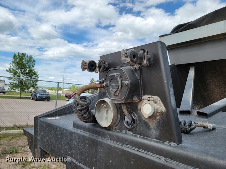 image for item KA9316 1999 Red River  bottom dump trailer