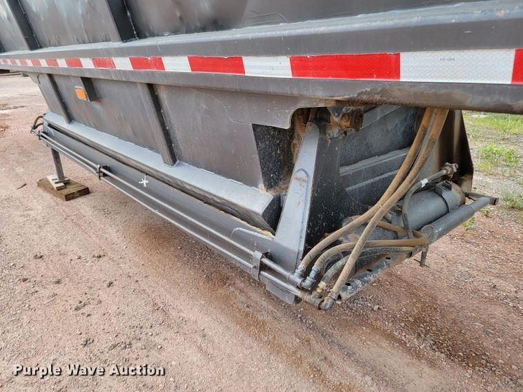 image for item KA9316 1999 Red River  bottom dump trailer