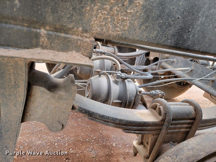 image for item KA9316 1999 Red River  bottom dump trailer