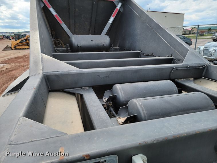 image for item KA9316 1999 Red River  bottom dump trailer