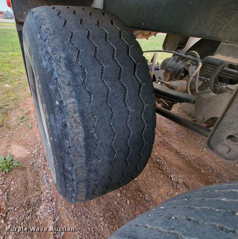 image for item KA9316 1999 Red River  bottom dump trailer