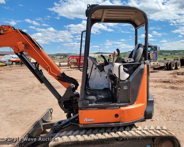 image for item KA9317 Hitachi ZX35U-5N  mini excavator
