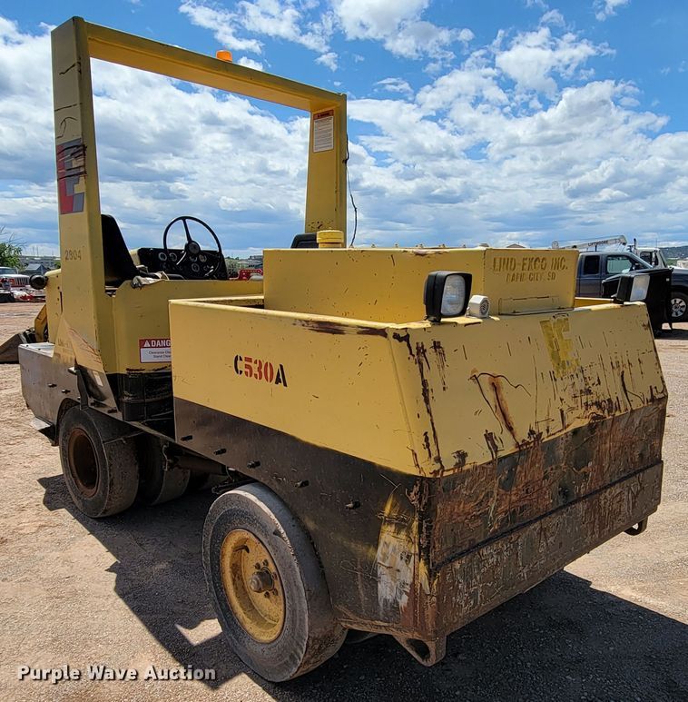 image for item KA9319 Hyster C530A  pneumatic roller