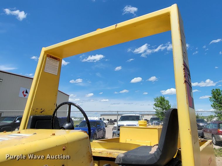 image for item KA9319 Hyster C530A  pneumatic roller