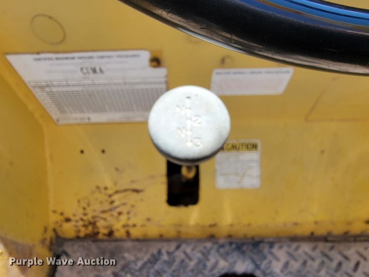 image for item KA9319 Hyster C530A  pneumatic roller