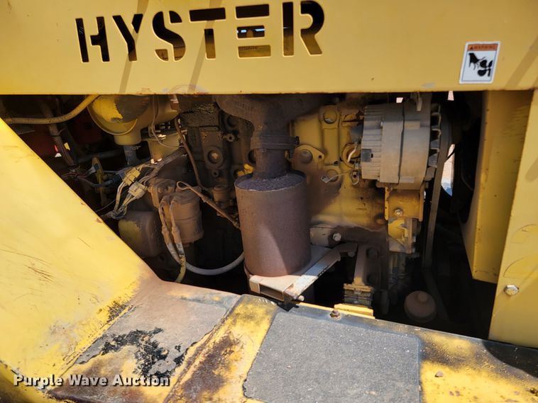 image for item KA9319 Hyster C530A  pneumatic roller