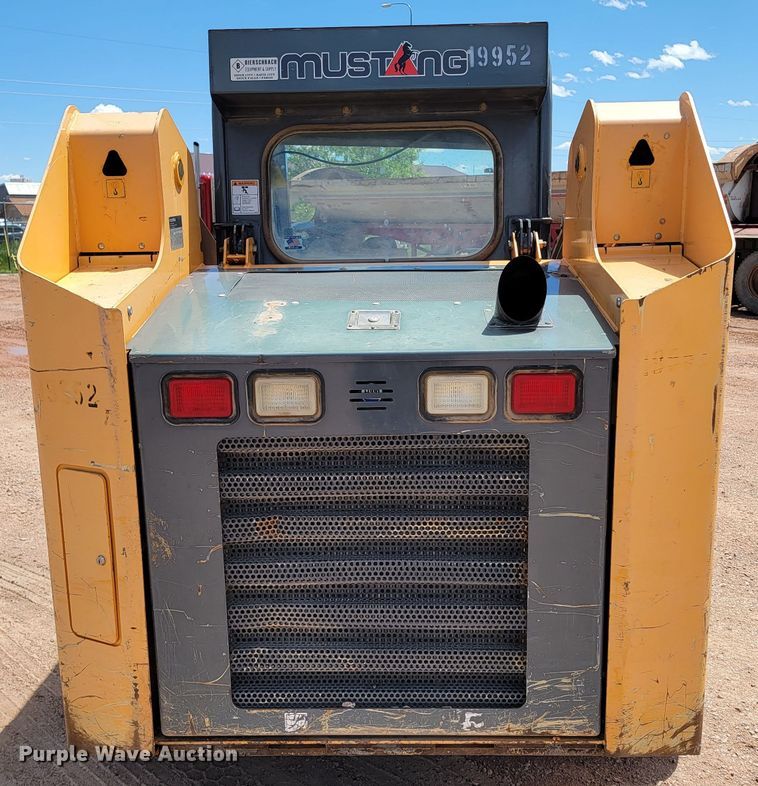 image for item KA9322 2011 Mustang 2100RT  tracked skid steer loader