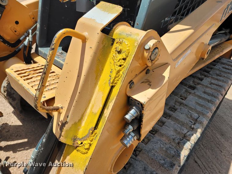 image for item KA9322 2011 Mustang 2100RT  tracked skid steer loader