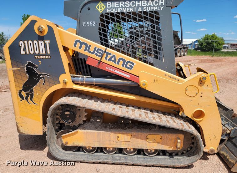 image for item KA9322 2011 Mustang 2100RT  tracked skid steer loader