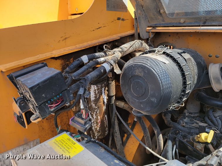 image for item KA9322 2011 Mustang 2100RT  tracked skid steer loader