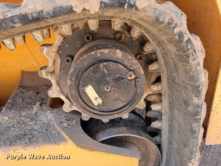 image for item KA9322 2011 Mustang 2100RT  tracked skid steer loader