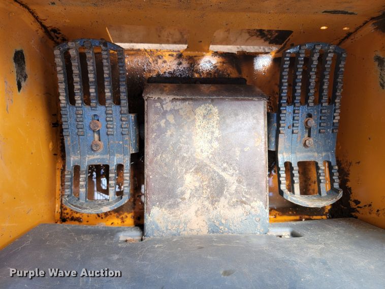 image for item KA9323 Mustang 1500R  skid steer loader