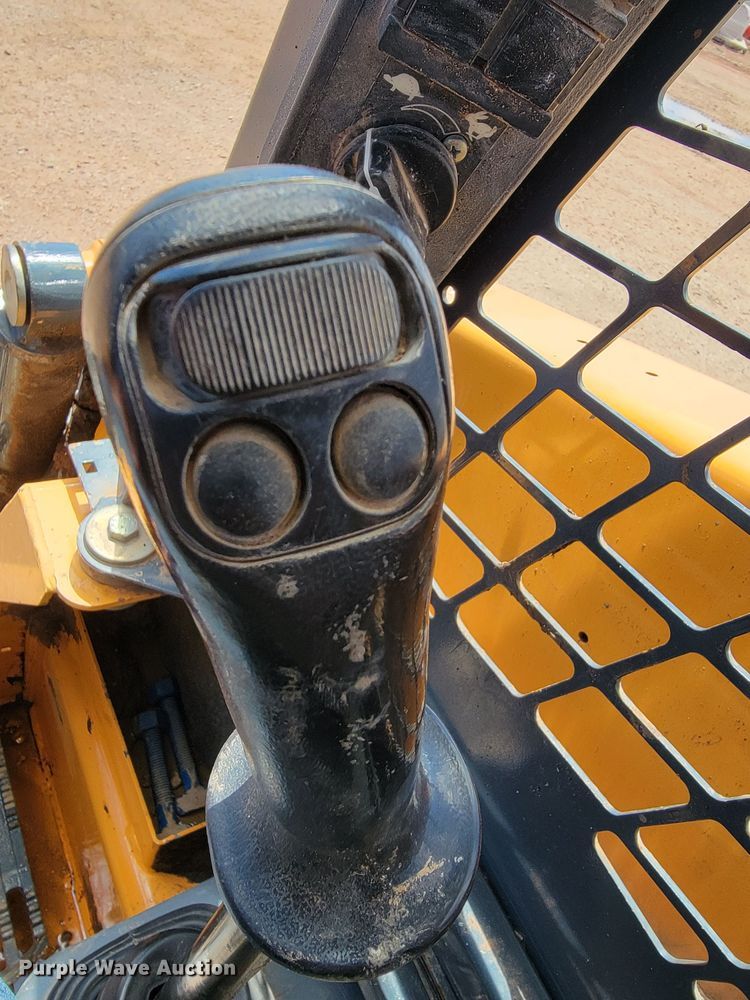 image for item KA9323 Mustang 1500R  skid steer loader