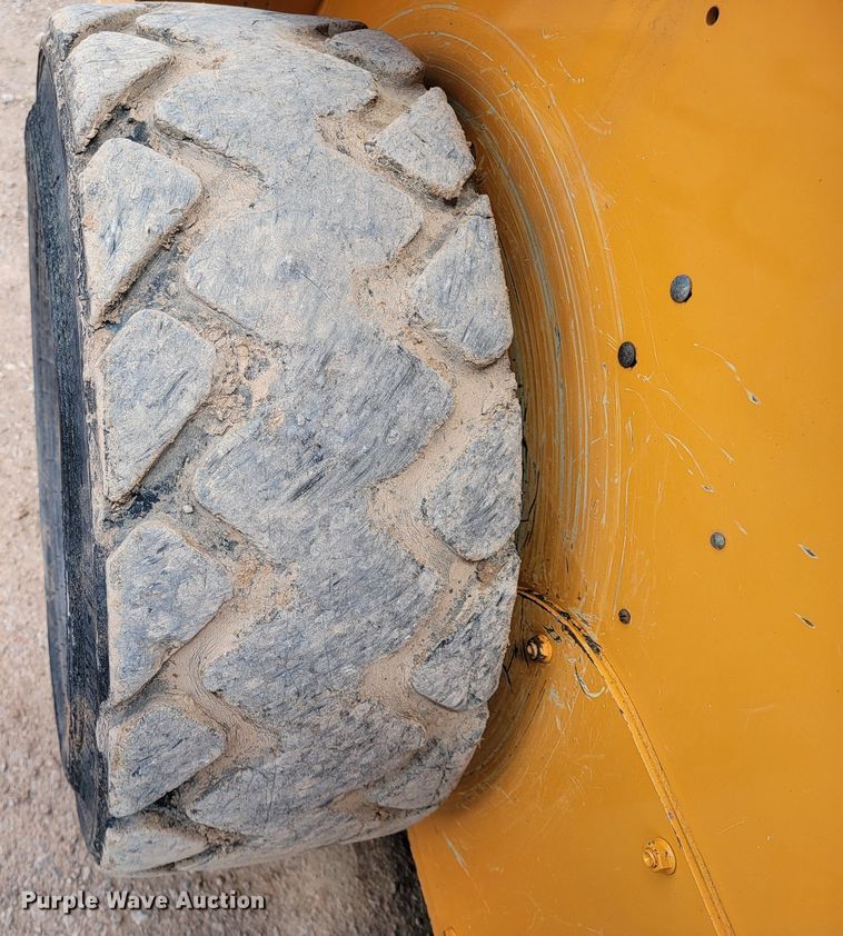 image for item KA9323 Mustang 1500R  skid steer loader