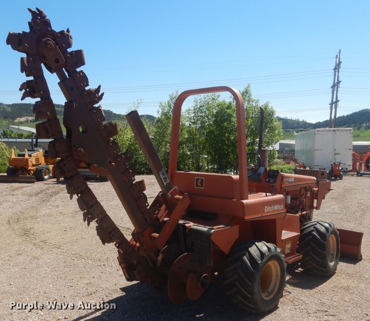 image for item KA9326 1985 Ditch Witch 4010  trencher