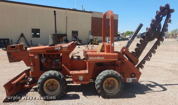 image for item KA9326 1985 Ditch Witch 4010  trencher
