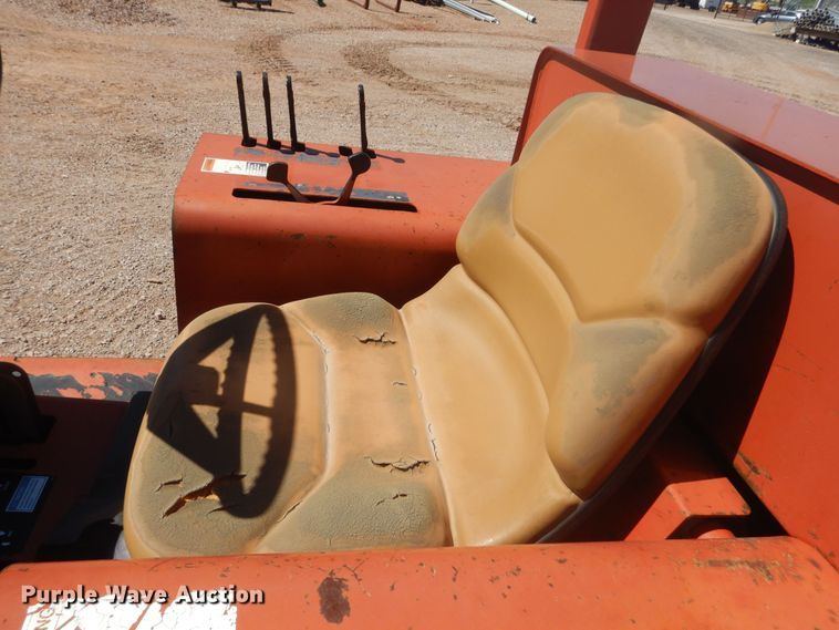 image for item KA9326 1985 Ditch Witch 4010  trencher